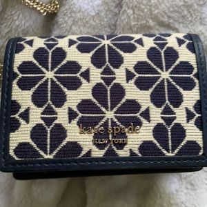 Kate spade flower jaggard card holder on chain
